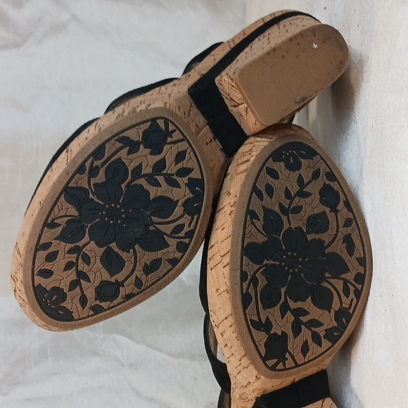 1940 1950 Style Suede Peep Toe Platform Sandals - Picture 7 of 10